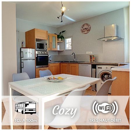 Stop Chez M Cozy # Qualite # Confort # Simplicite Pierre-Bénite Buitenkant foto