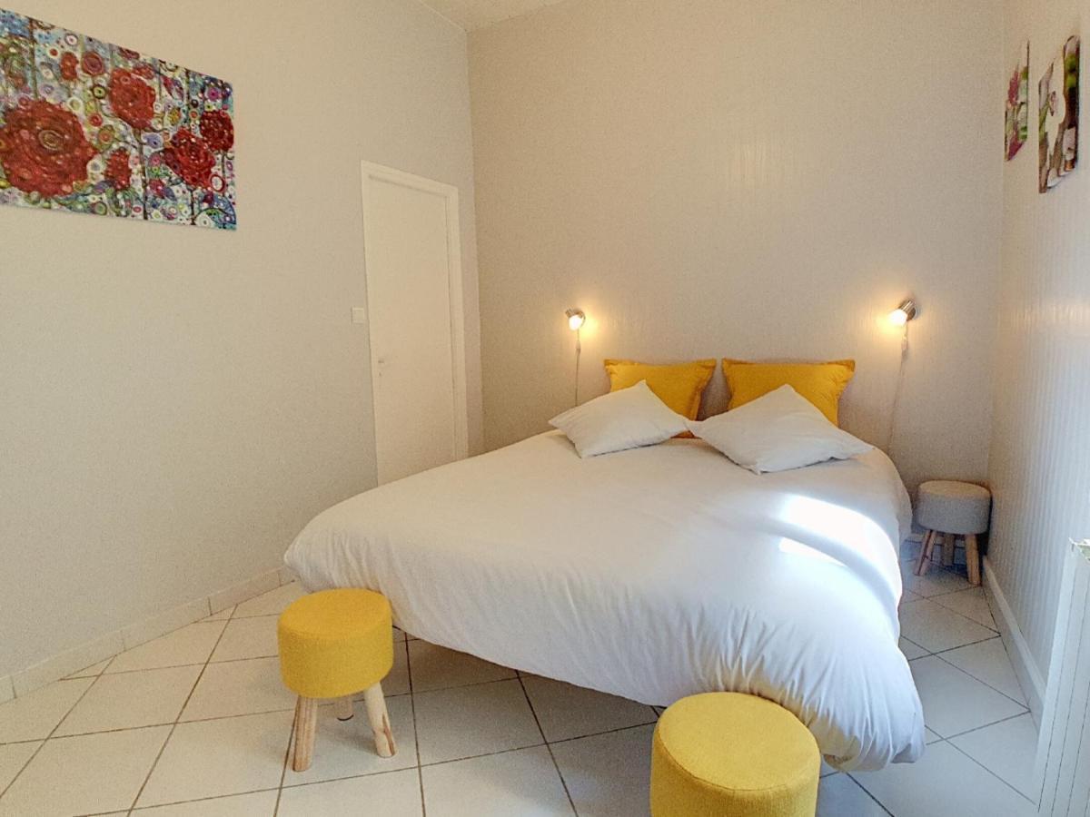 Stop Chez M Cozy # Qualite # Confort # Simplicite Pierre-Bénite Buitenkant foto