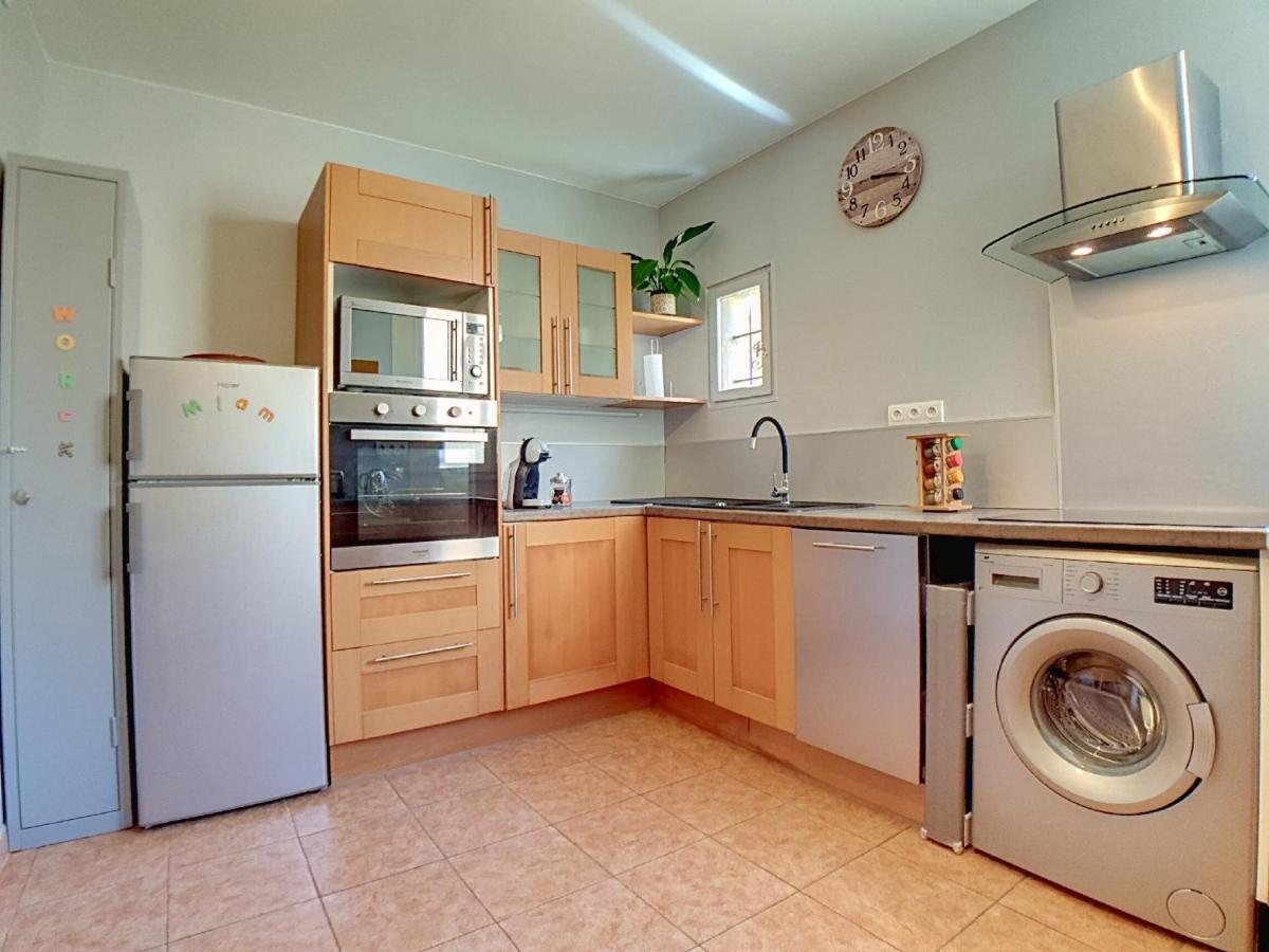 Stop Chez M Cozy # Qualite # Confort # Simplicite Pierre-Bénite Buitenkant foto